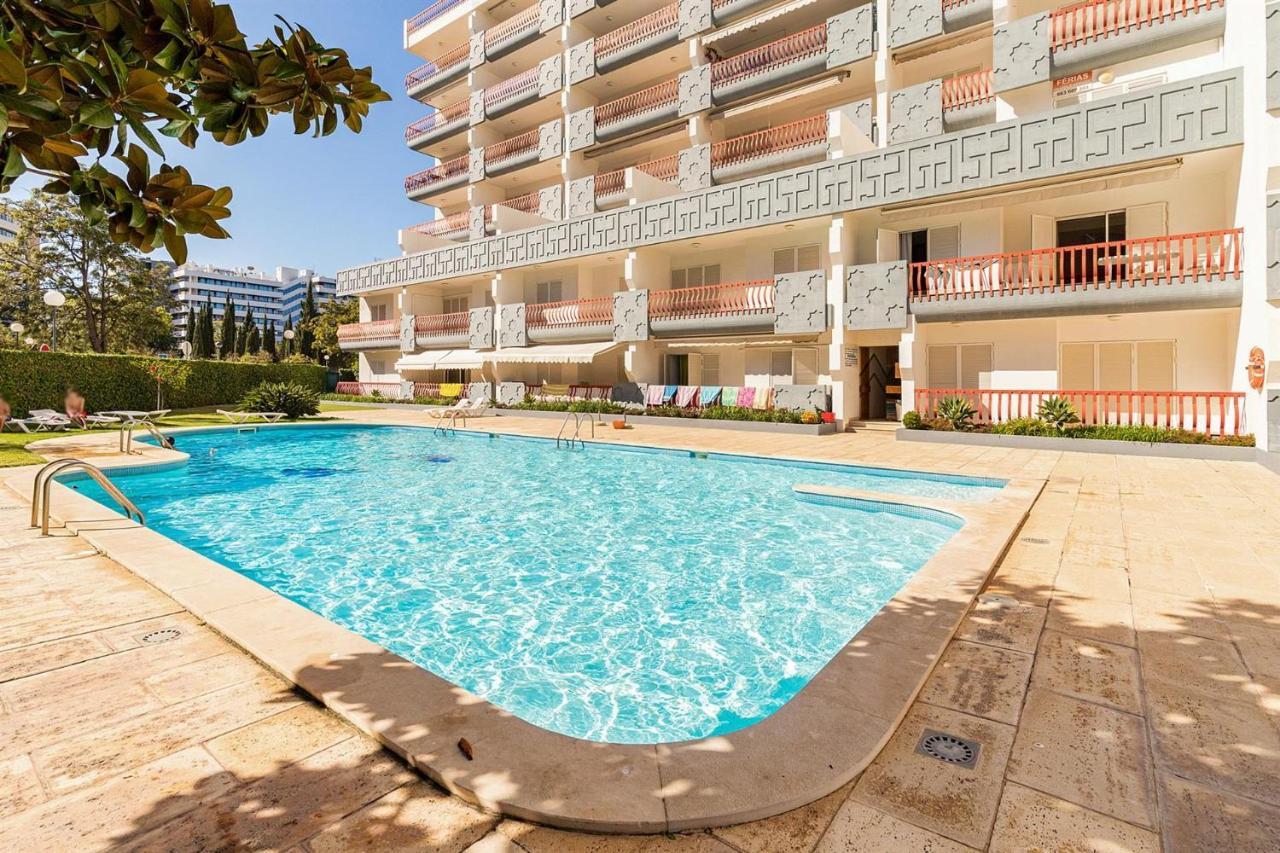 Marina, Av Tivoli Apartamento